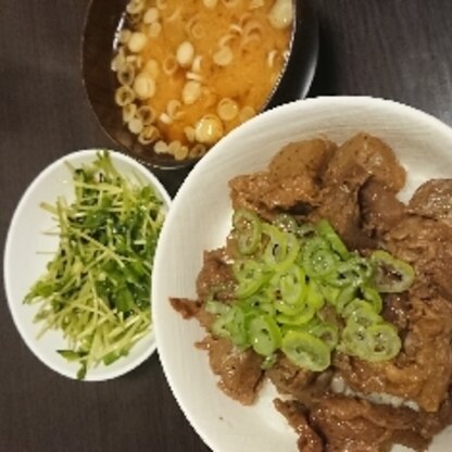 丼にしました！甘辛い味付けが完璧に私好みで、本当に美味しかったです。
また作ります(^^)